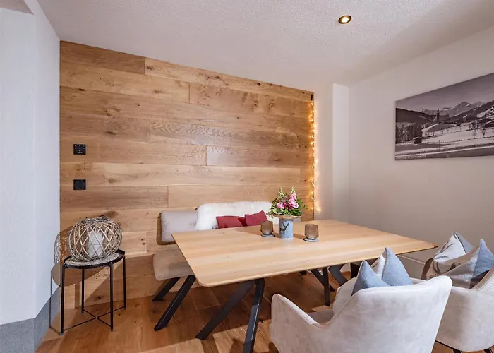 Sonnen-chalet Mit Grosszuegiger Terrasse Kirchberg in Tirol