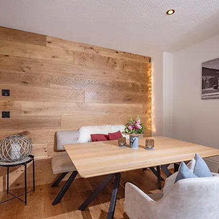 Sonnen-chalet Mit Grosszuegiger Terrasse كيرشبرغ ان تيرول
